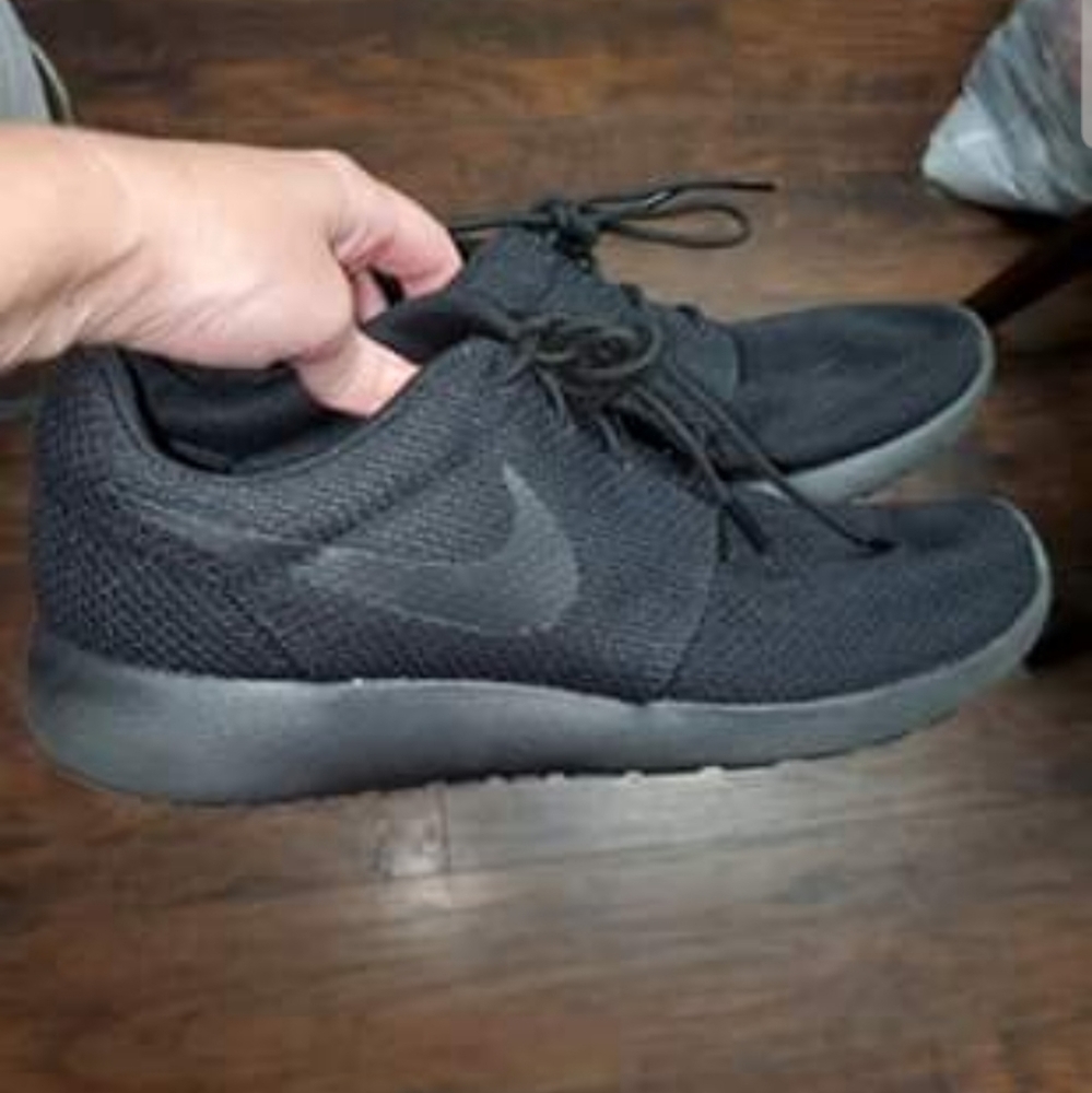 Nike shoes
